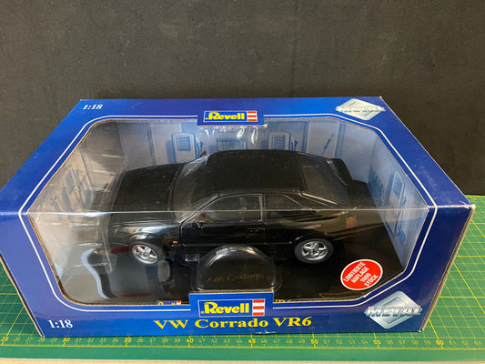 VW Corrado VR6 1995 schwarz Facelift Revell 088779091 Neu in OVP new in box 1:18
