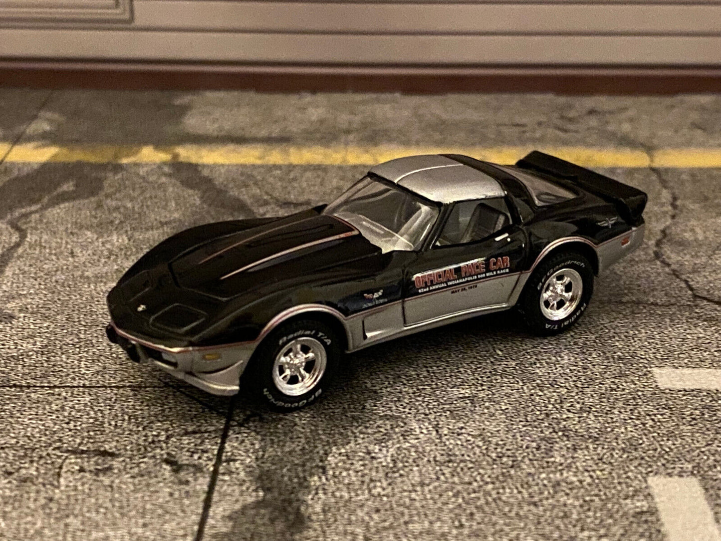 Chevrolet Corvette Pace Car Metall Greenlight 1:64