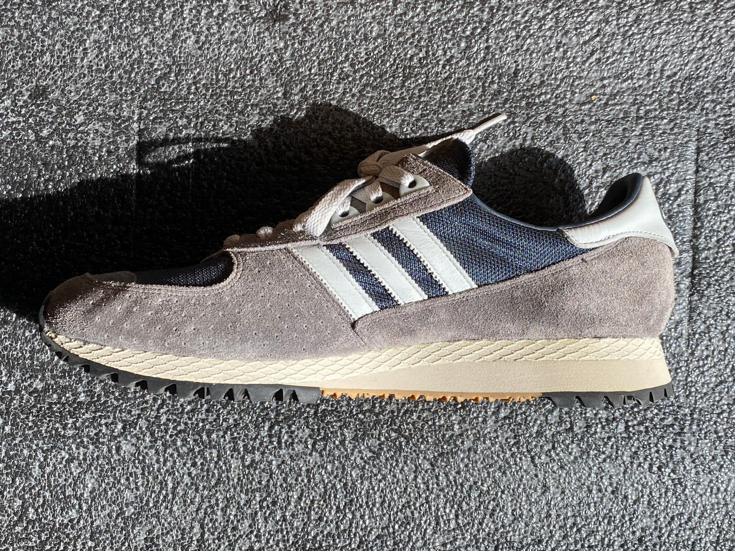 Adidas City Marathon PT 42/195 vintage New York cw US 12 UK 11,5 EUR 46 ⅔