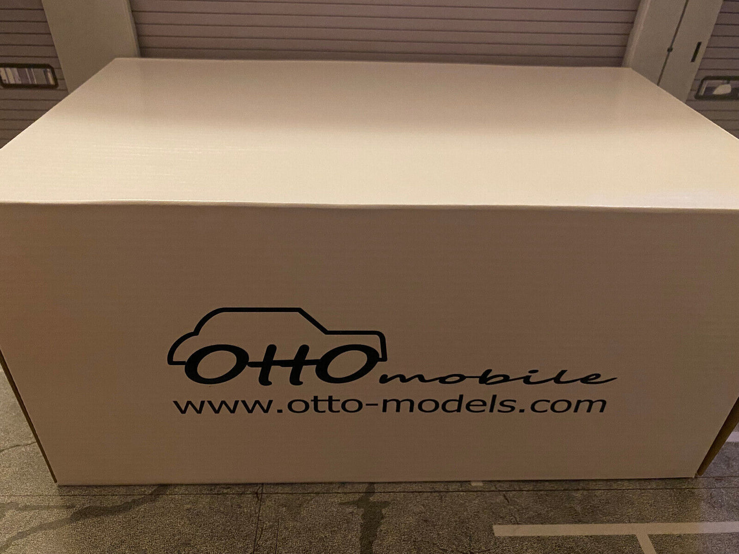 VW Golf 1 GTI Breitbau Adidas Motorsport Ottomobile Otto Neu in OVP new 1:18