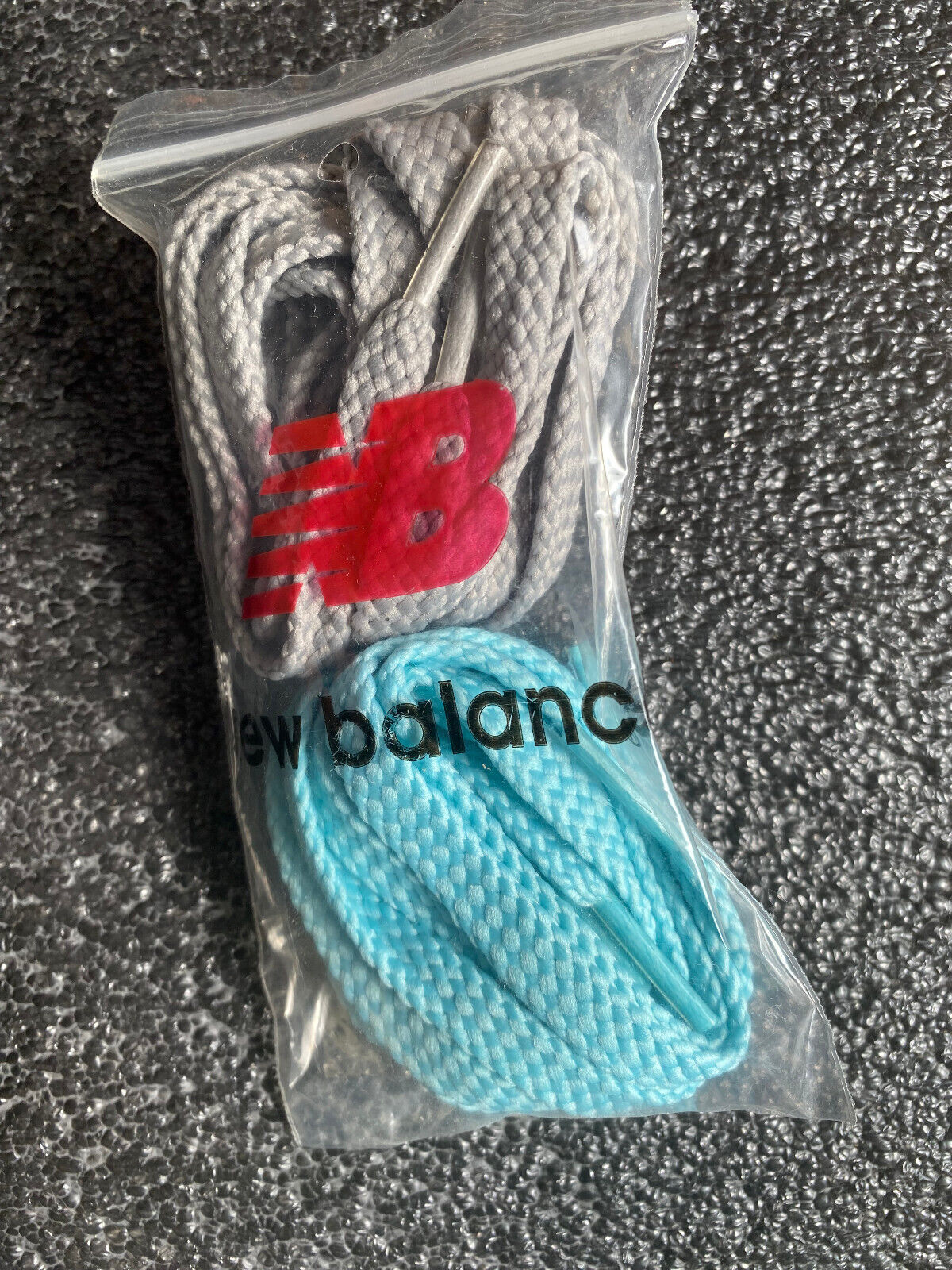 New Balance 2 Paar Schnürsenkel Laces (1x grau und 1x türkis) neu im Beutel NEW