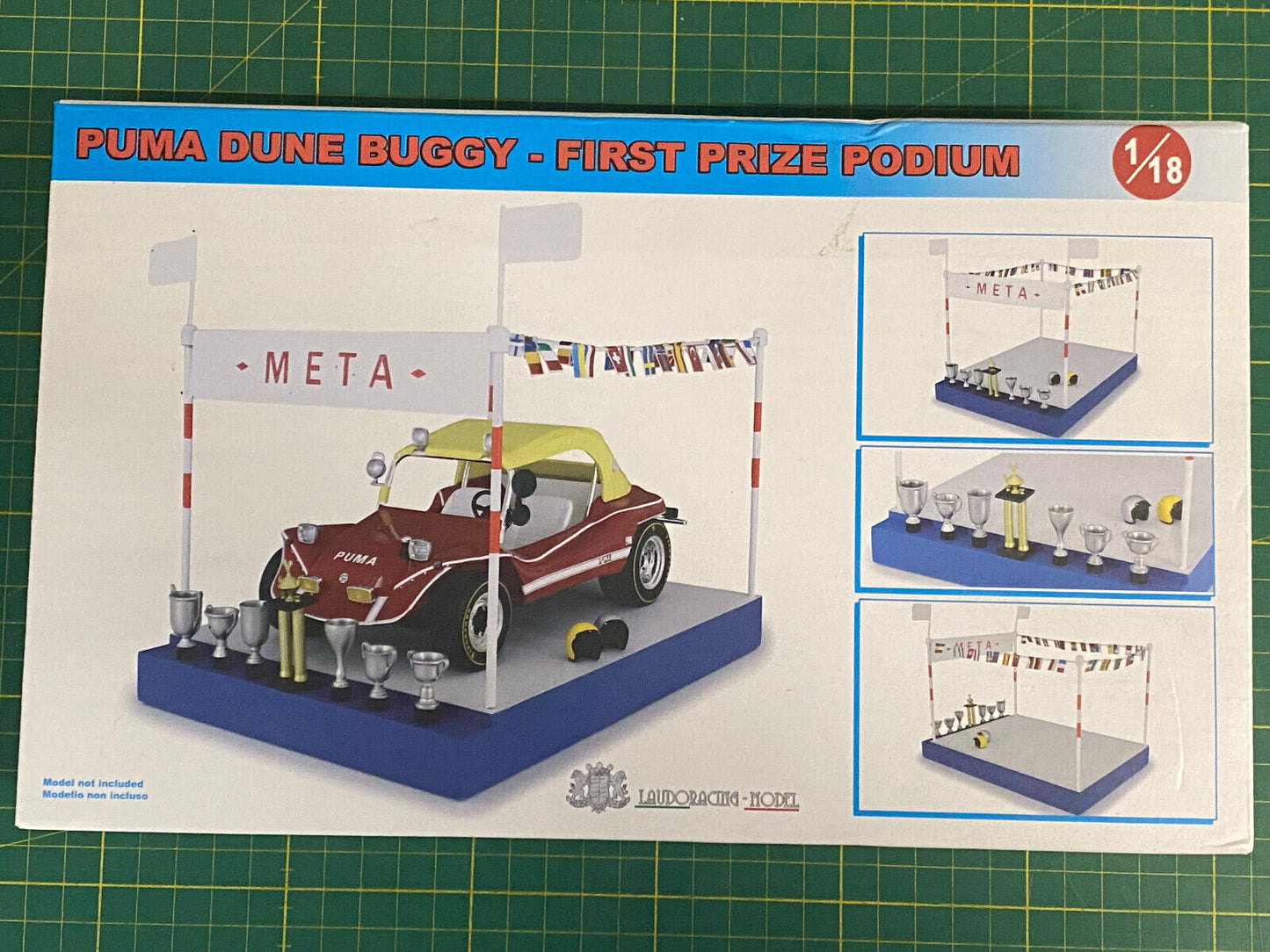 Podium für Puma Dune Buggy Bud Spencer & Terence Hill Diorama Neu in OVP 1:18