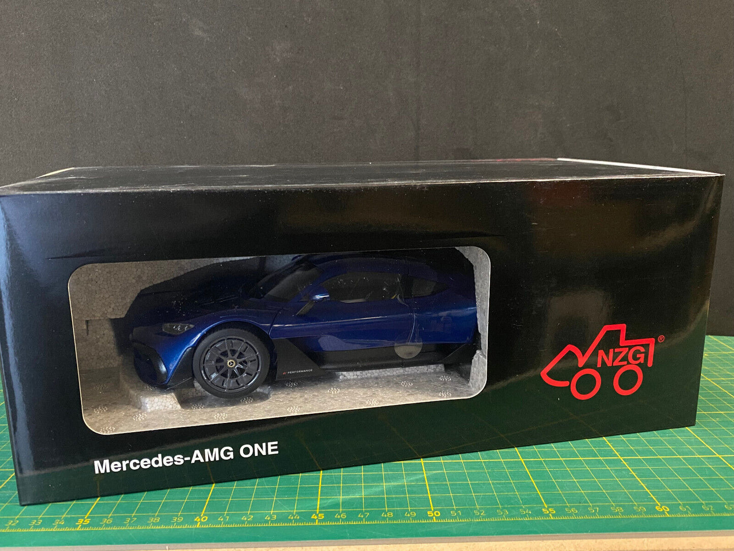 Mercedes-AMG One Brillinantblau DieCast NZG 1032/21 Neu in OVP 1:18 ️SALE️