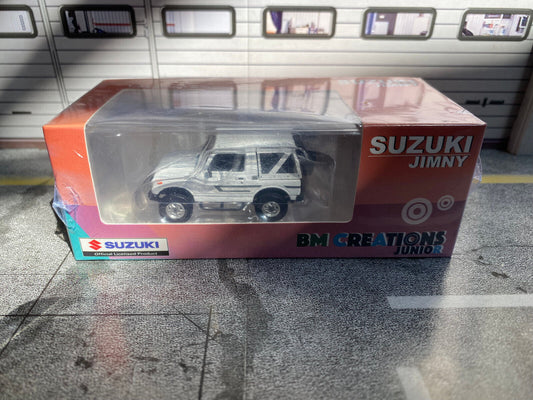 Suzuki Jimny SJ11 Samurai mit Tuningteilen BM Creations DieCast Neu in OVP 1:64