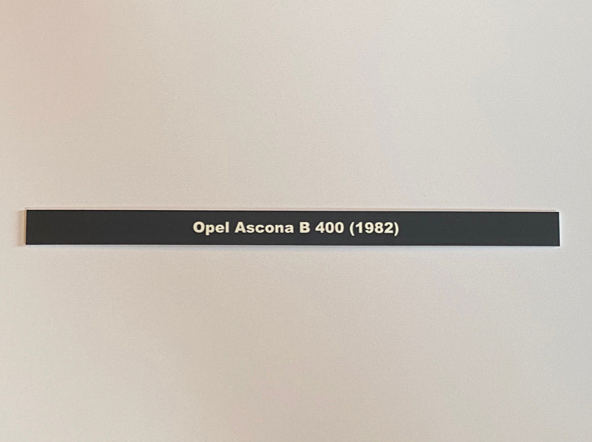 Schild Opel Ascona B 400 (1982) geprägt & selbstklebend für 1:18 Vitrine