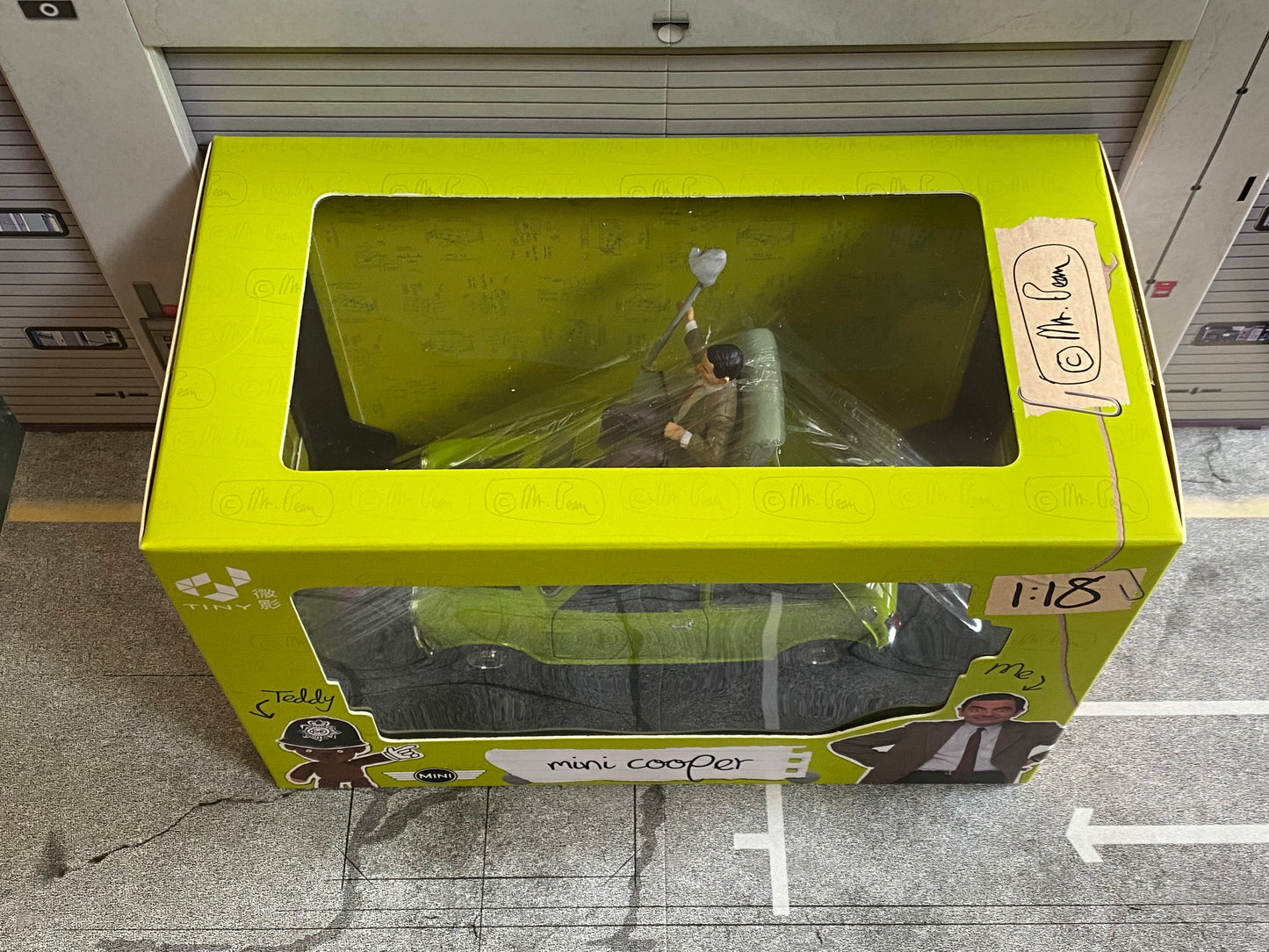 Mini Cooper "Mr. Bean" mit Figur British Leyland 1977 Mini 1000 Neu in OVP new in box 1:18