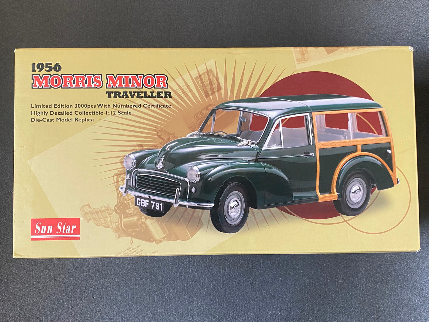 Morris Minor Traveller 1956 Dunkelgrün Dark Green SunStar 4791 Neu in OVP new in box 1:12