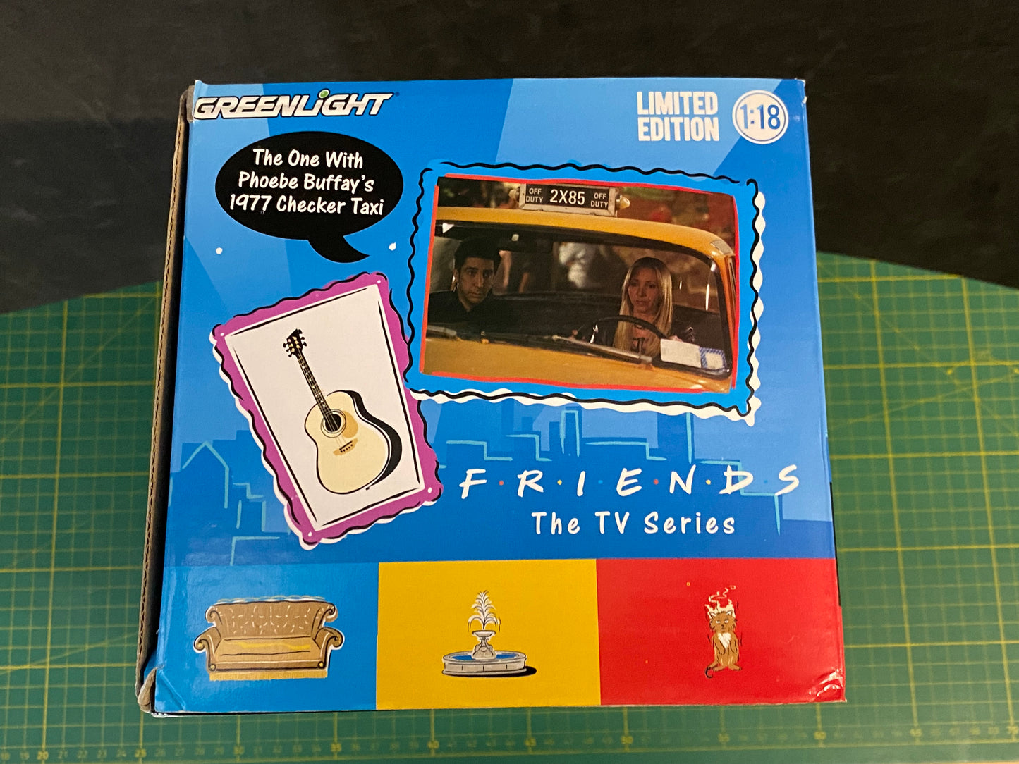 Phoebe Buffay´s 1977 Checker Taxi Cab FRIENDS TV-Serie Greenlight 12887 NEU 1:18