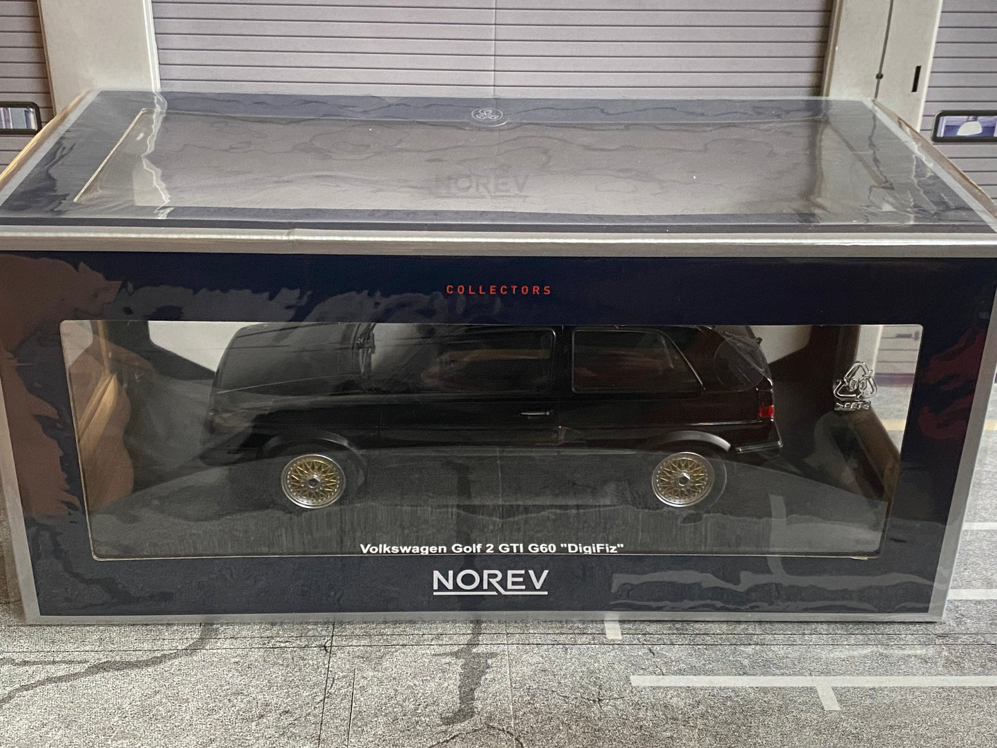 VW Golf 2 GTI G60 DigiFiz Typ 19E 1989 II Schwarz metallic Tuning Diorama Umbau 1:18