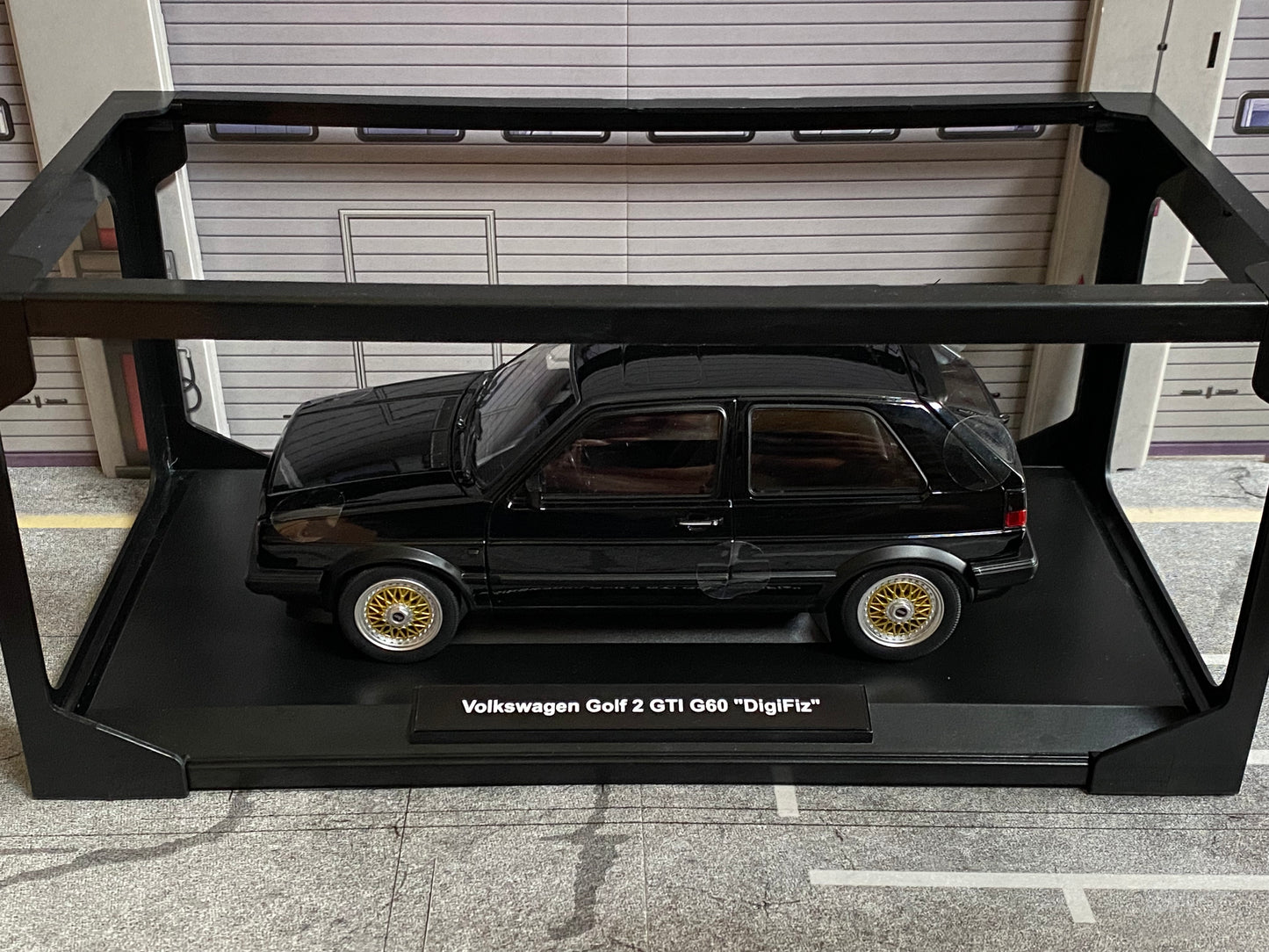 VW Golf 2 GTI G60 DigiFiz Typ 19E 1989 II Schwarz metallic Tuning Diorama Umbau 1:18
