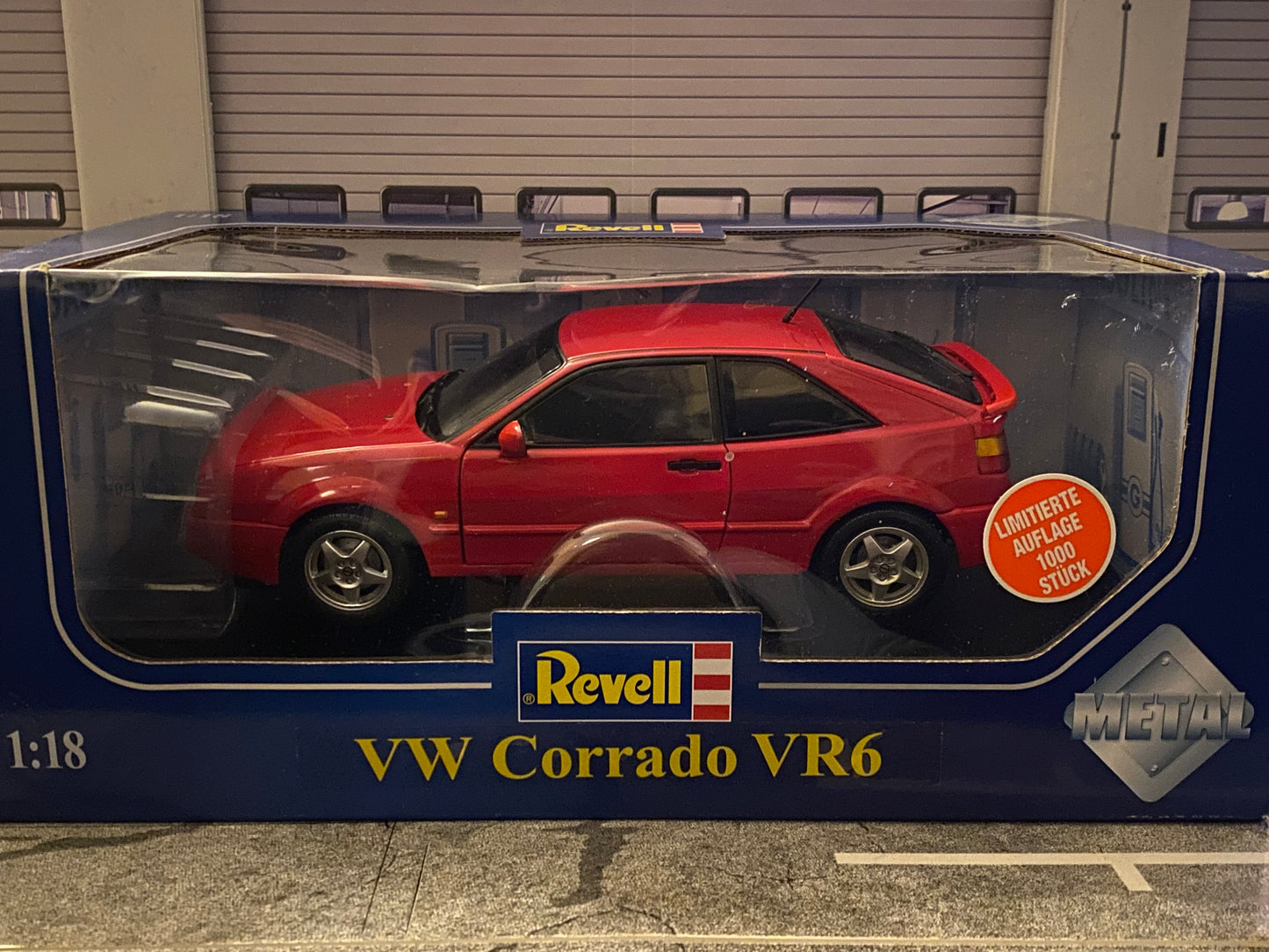 VW Corrado VR6 1992 Rot Red Revell 08877 9092 1:18
