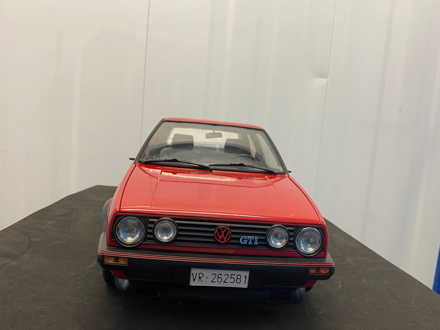 VW Golf 2 GTI Typ 19E mit BBS Felgen fertig montiert mit Mängeln Metall Hachette 1:8