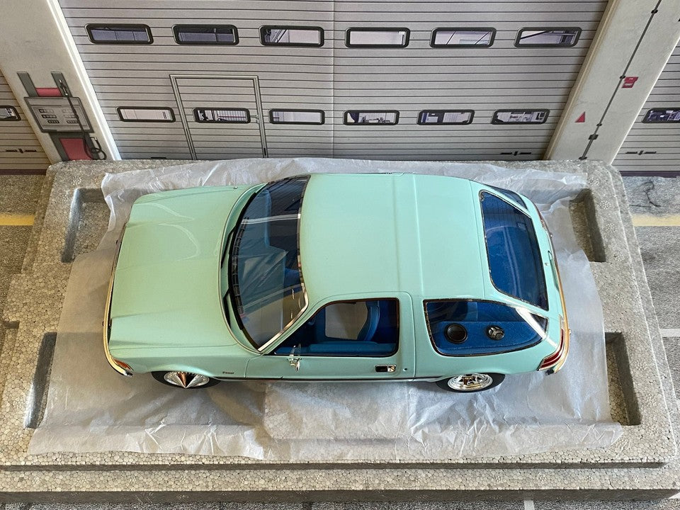 AMC Pacer Mirth Mobile Wayne´s World Neu in OVP new in box 1:18