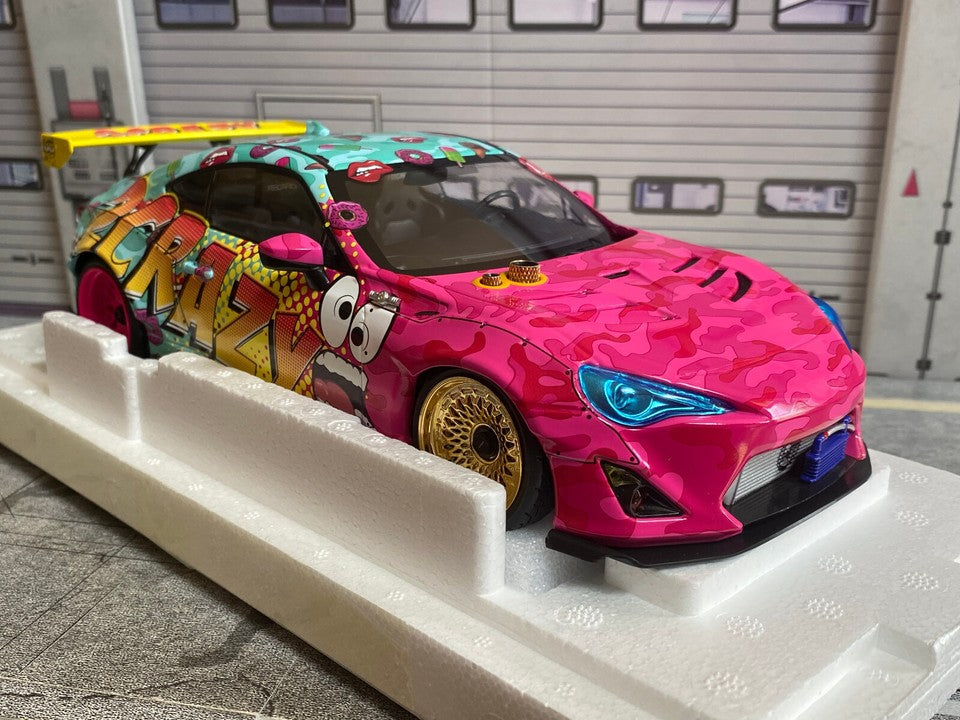 Toyota GT86 2Crazy Kraemo JP Performance Minichamps Neu in OVP new in box 1:18