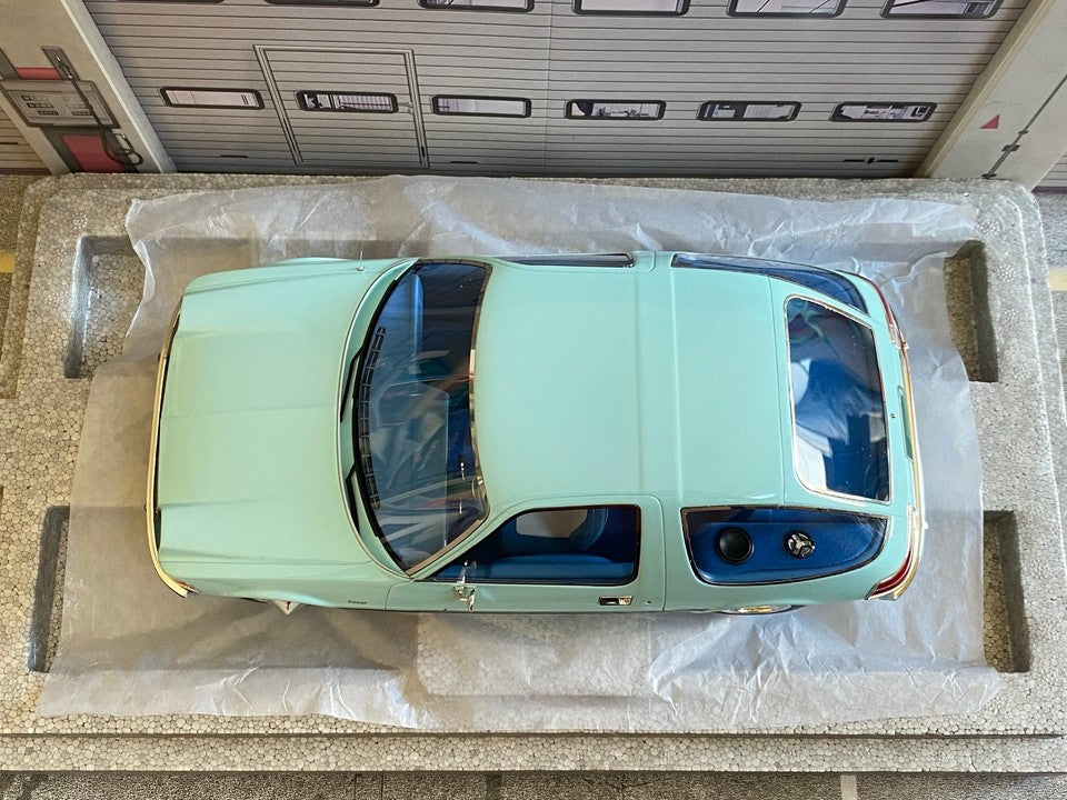 AMC Pacer Mirth Mobile Wayne´s World Neu in OVP new in box 1:18