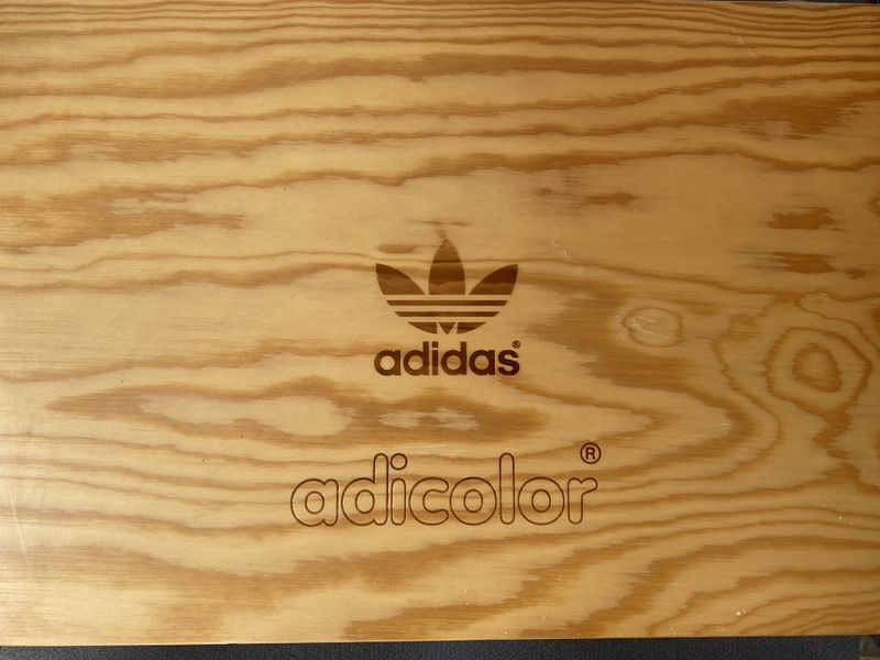 Adidas Adicolor Holzbox + Inventar wie Farben Pinsel Palette etc. " Wooden Box "