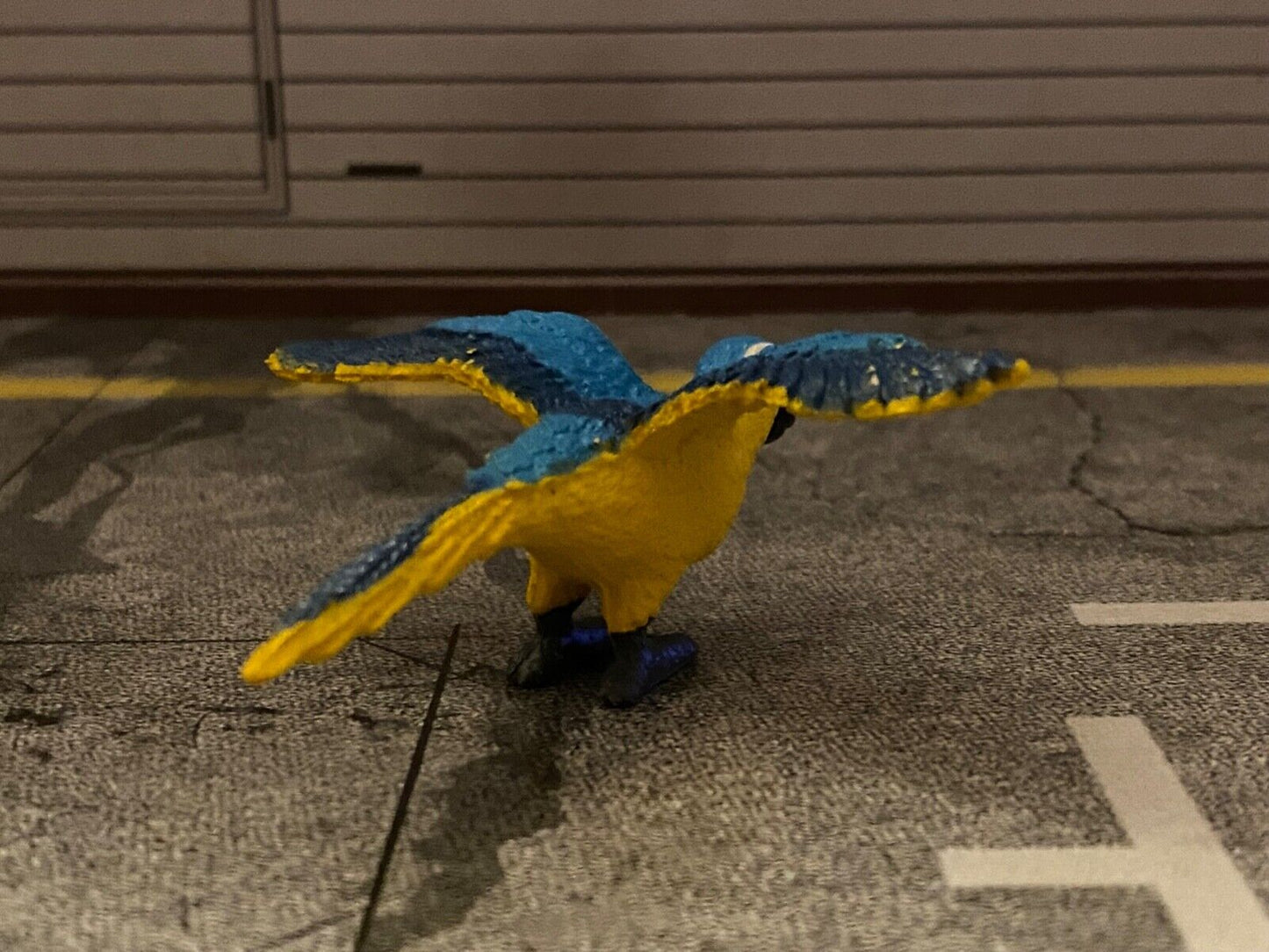 Papagei Ara bunt Urwald Südamerika Kunststoff neu Diorama Maßstab ca 1:10 / 1:12
