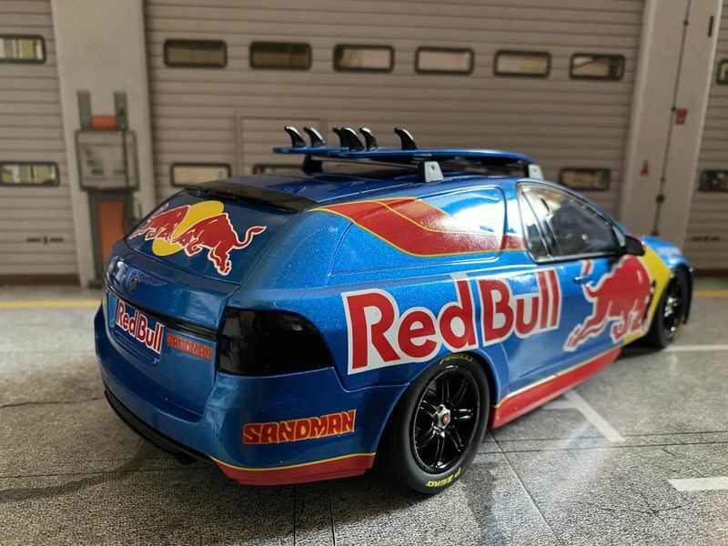 Holden Triple Eight 888 Project Sandman TributeEdt RED BULL BR18601B Biante 1:18