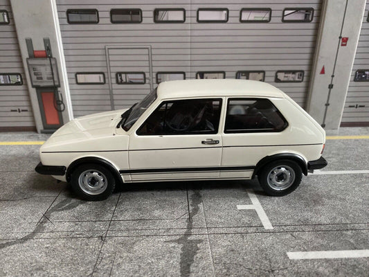 VW Golf 1 GTI Rabbit (Typ 17) weiß Ottomobile OT562 defekt white defect 1:18