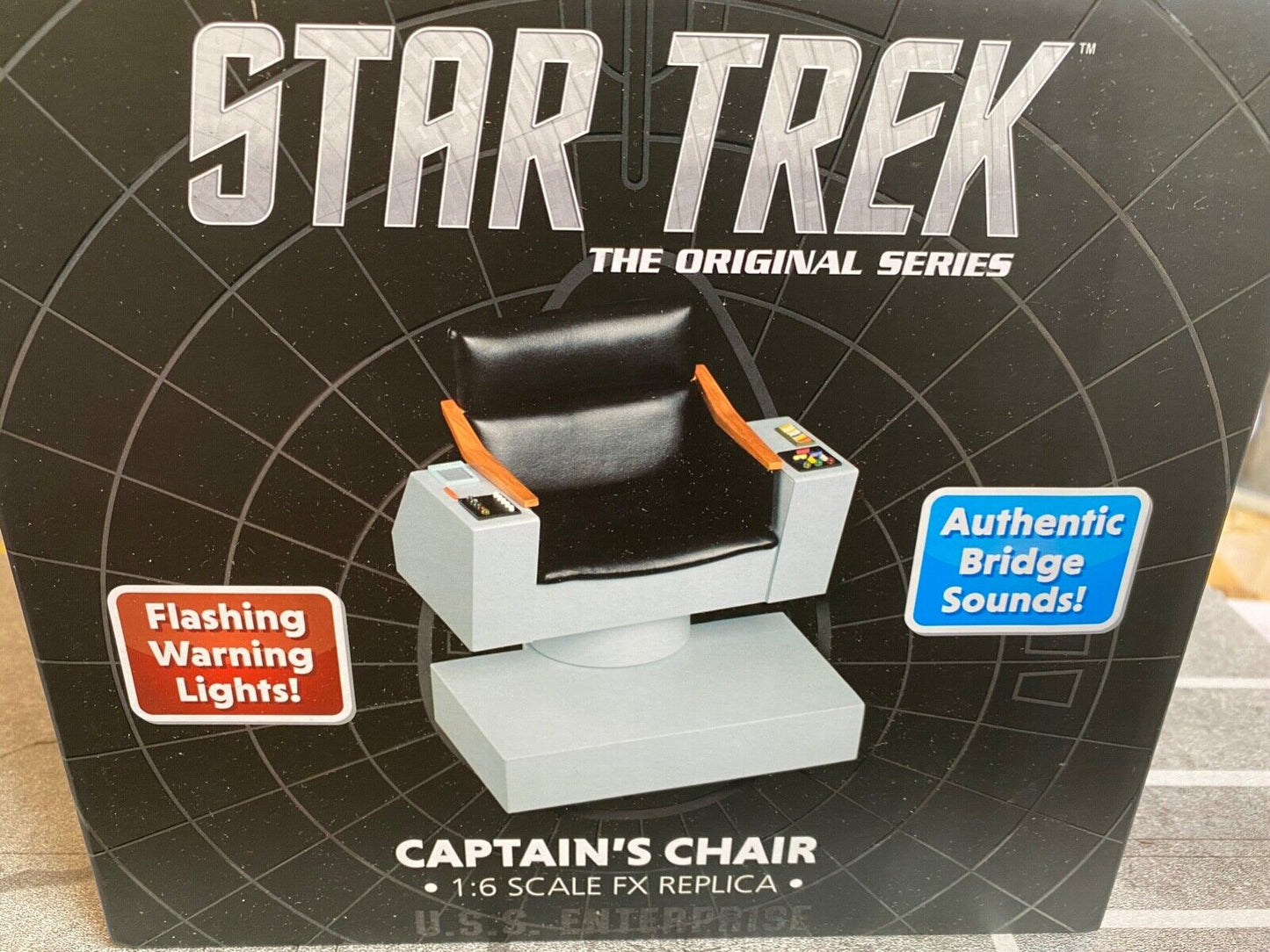 Kommandostuhl Captain Kirk Enterprise Star Trek Chair QMx Light & Sound NEU 1:6
