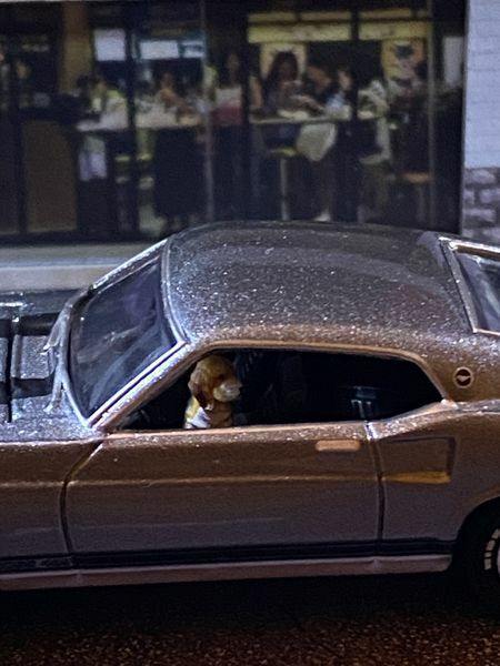 John Wick & Daisy Ford Mustang Movie Scene Diorama LED McDonalds + Figuren 1:64