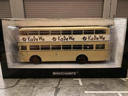 Büssing D2U KaDeWe Sondermodell BVG Bus Berlin Minichamps 439071081 1:43