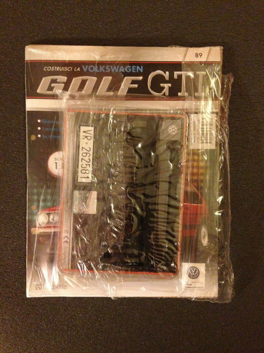 VW Golf 2 GTI Ausgabe Nr.89 Heckklappenspoiler u. Innenverkleidung Hachette1:8
