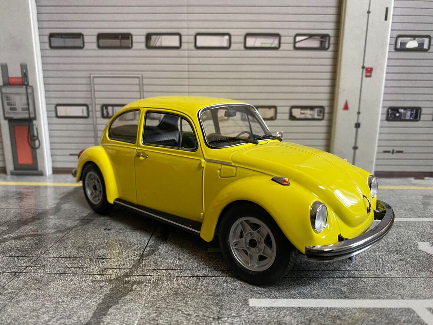 VW Käfer 1303 DUDU Umbau ATS Felgen Einzelstück + J. Fuchsberger Autogramm 1:18