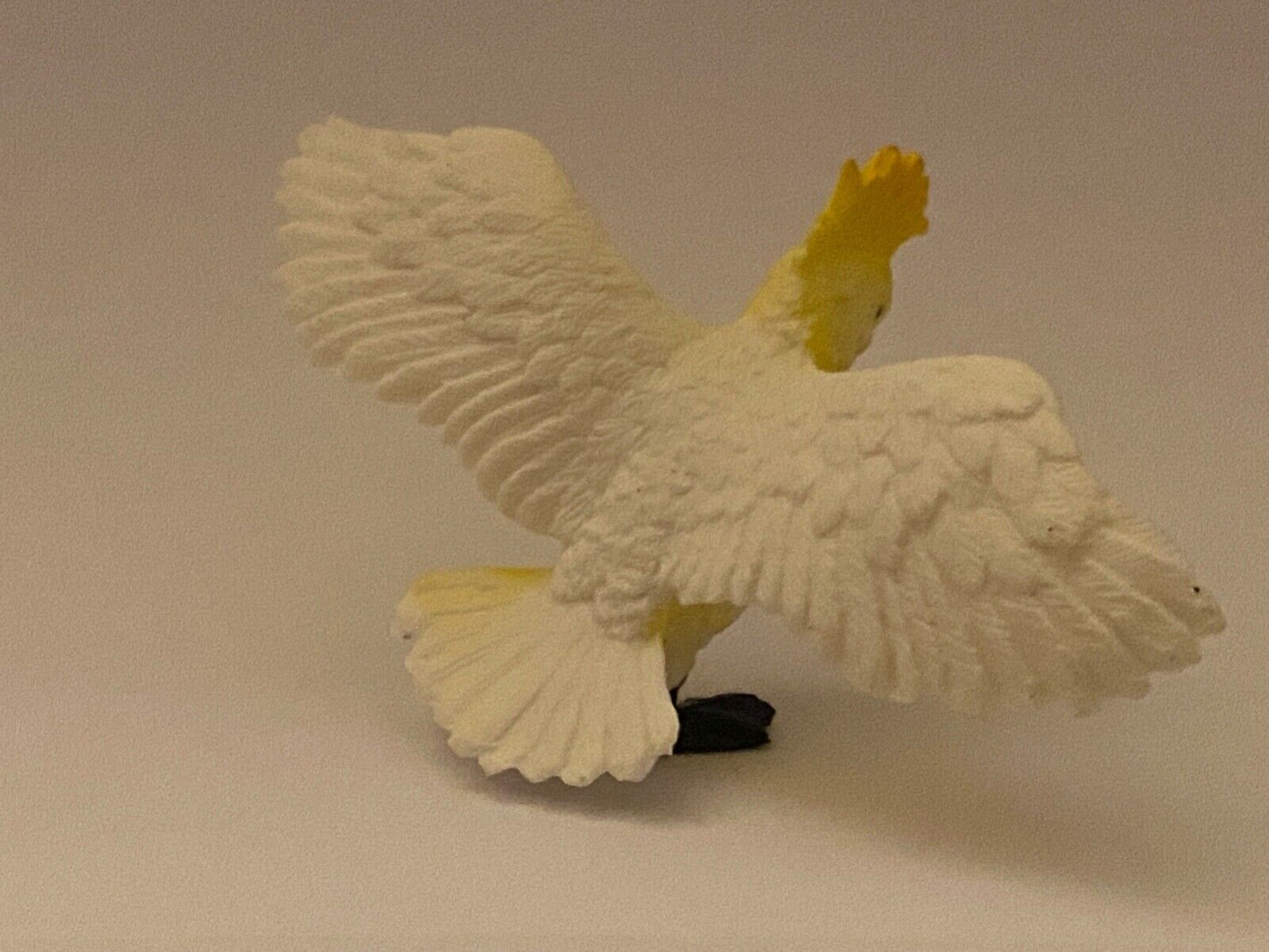 Kakadu Papagei weiß gelb schwarz Kunststoff neu Diorama Maßstab ca. 1:10 / 1:12