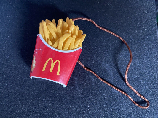 McDonalds Pommes Frites Schlüsselanhänger Keyholder Kunststoff aus Japan Neu new