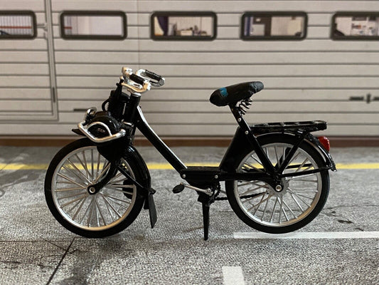 VeloSoleX 3800 1966 Three Days of the Condor Die Drei Tage des Condor Solex 1:18