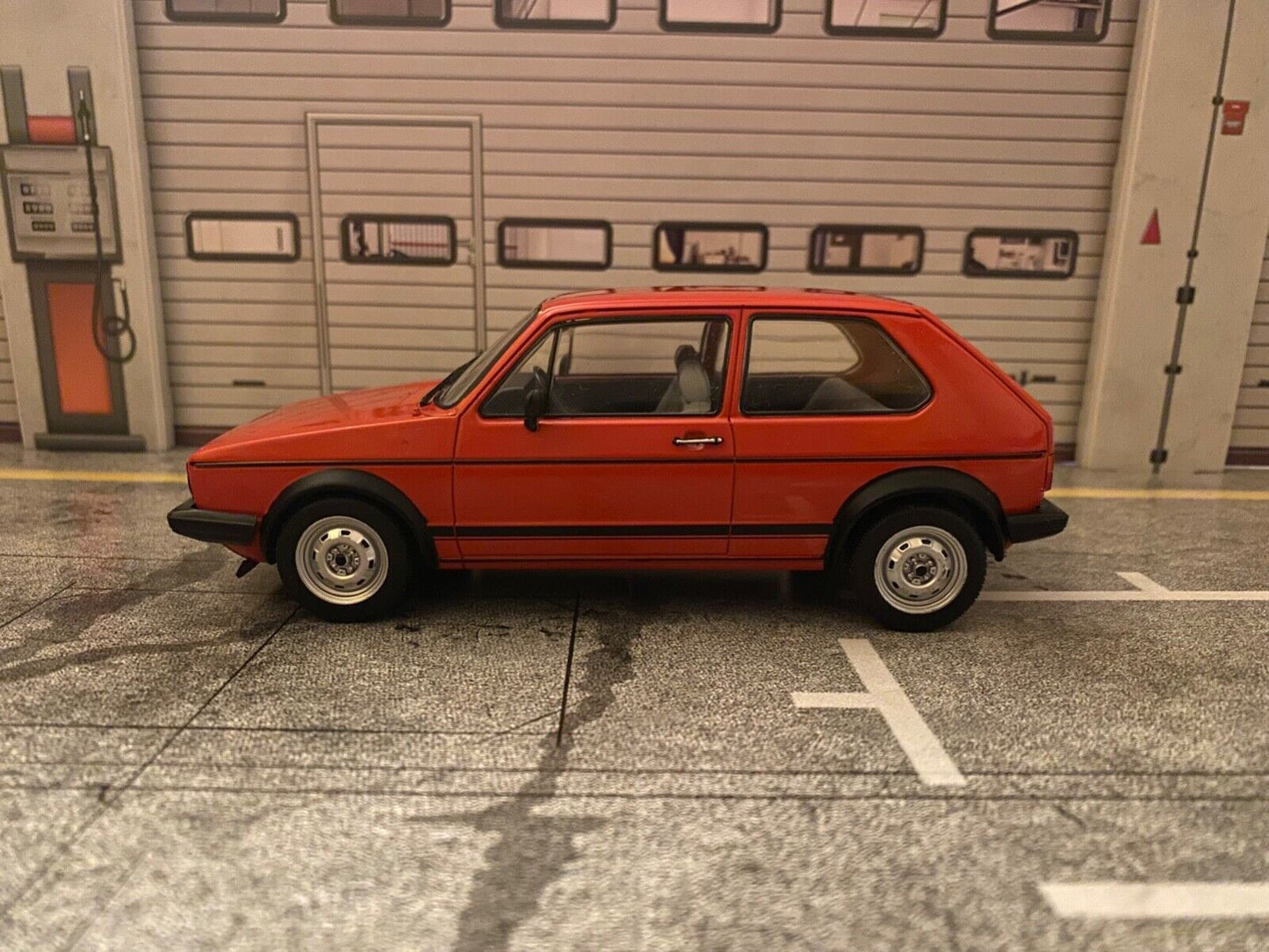 VW Golf 1 GTI 1983 Marsrot red rot gebraucht ohne OVP (kein 1:18) 1:24